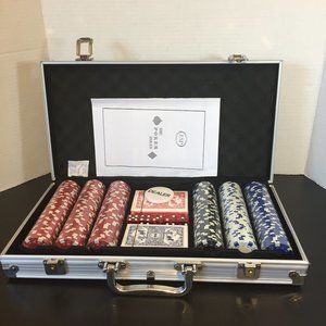 POKER SET in Padded Aluminum Case-300 Poker Chips & 2 DECKS of Playing Cards